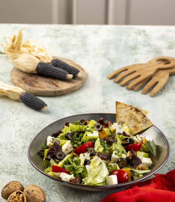 Peynirli Salata