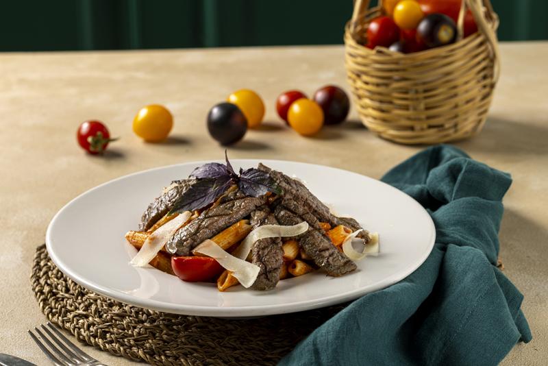 Izgara Etli Penne Arabiata